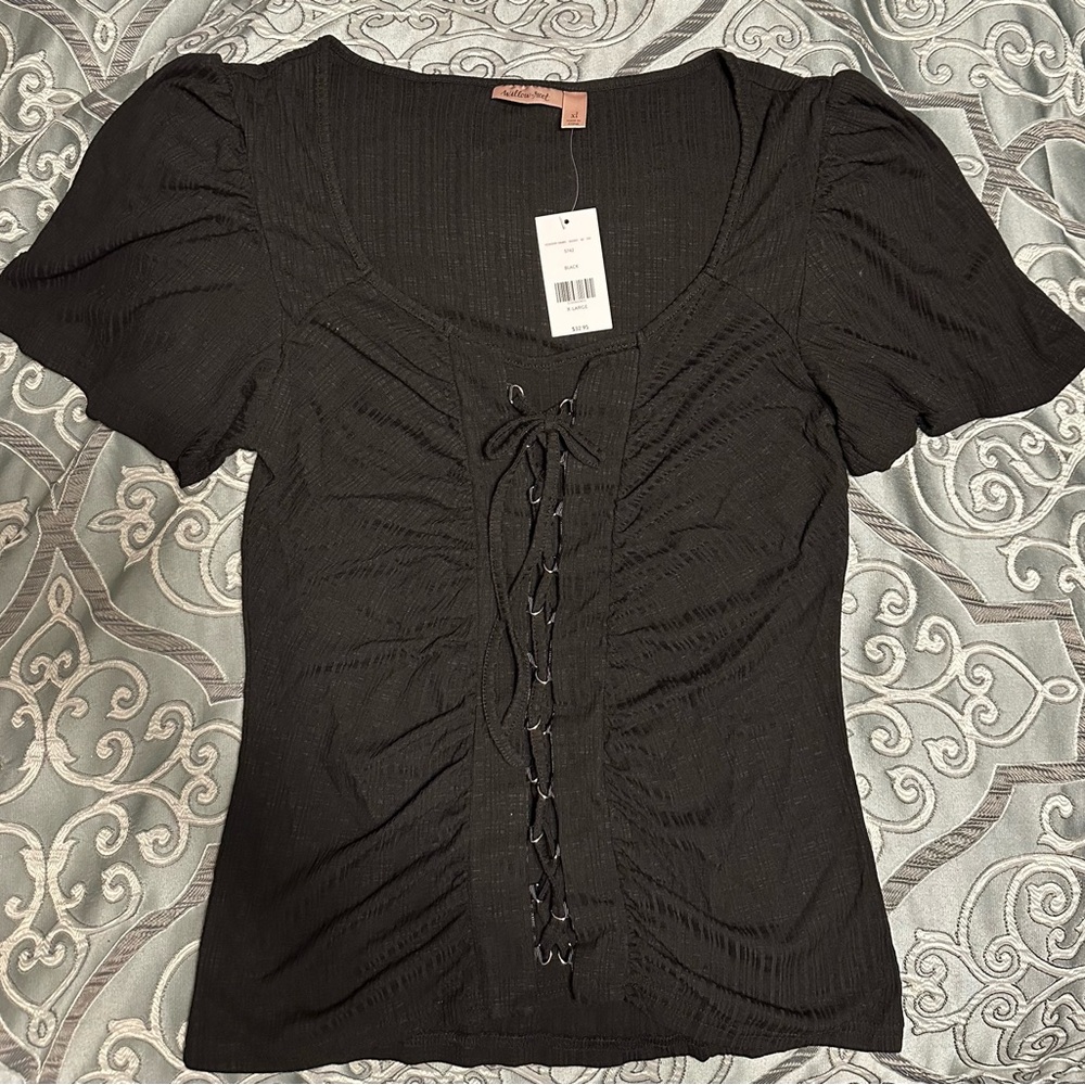 Black lace-up top - XL